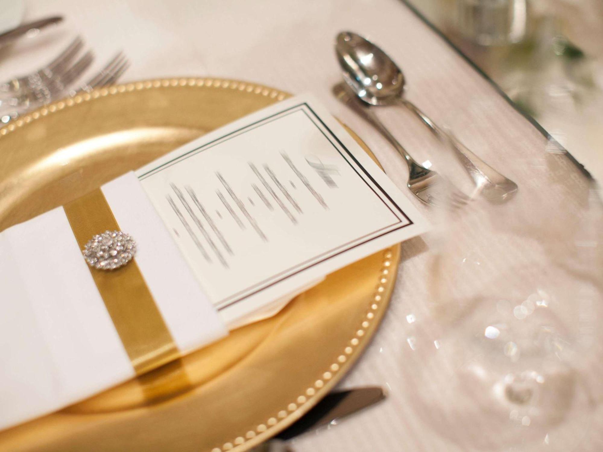 Fairmont Makati Hotel San Pedro Makati Eksteriør billede Menu