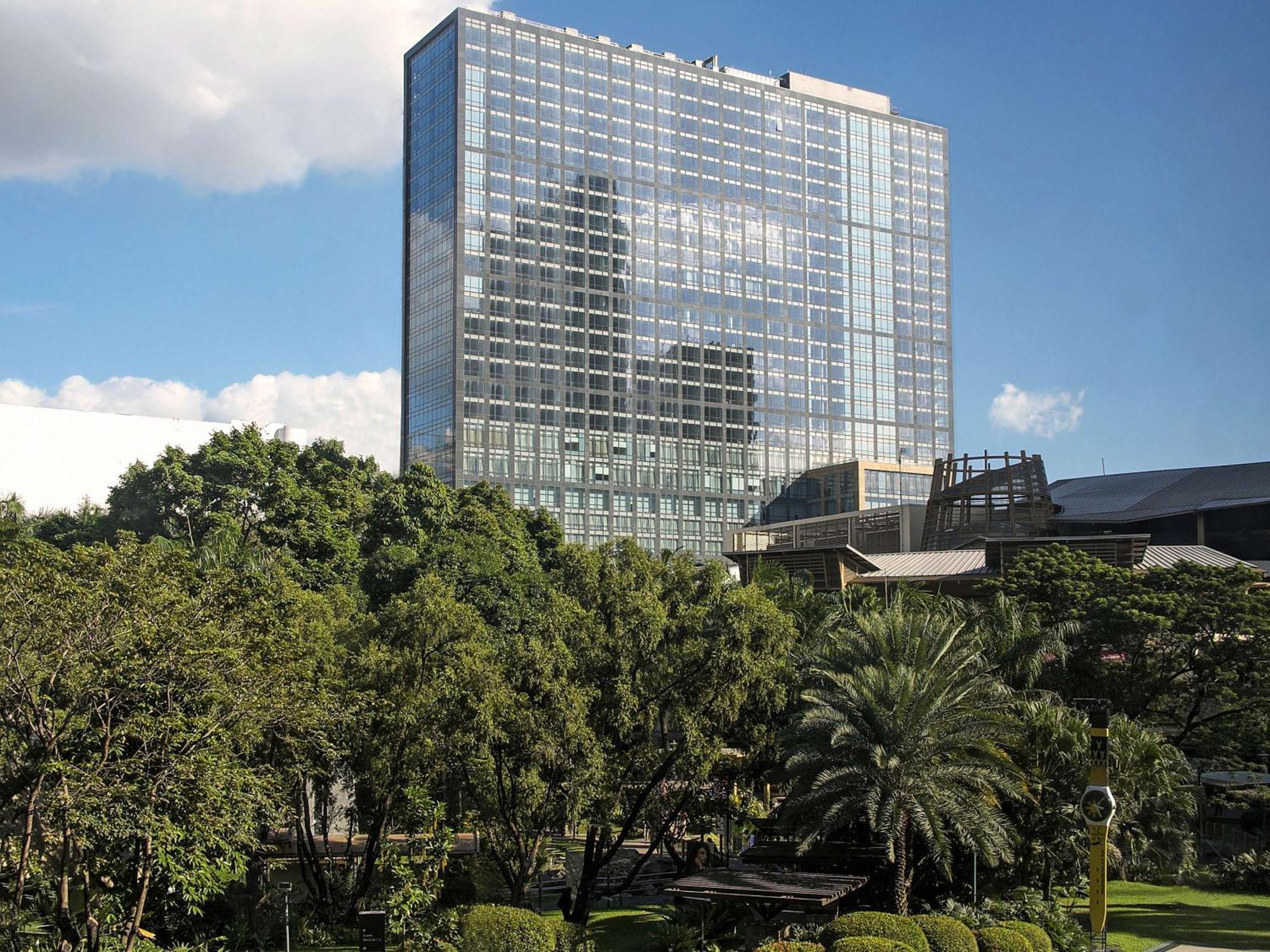 Fairmont Makati Hotel San Pedro Makati Eksteriør billede The University of Texas MD Anderson Cancer Center